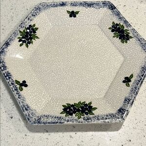 Dedham Pottery Potting Shed Blueberry Hexagonal Plate 10.5 in RARE Concord Ma